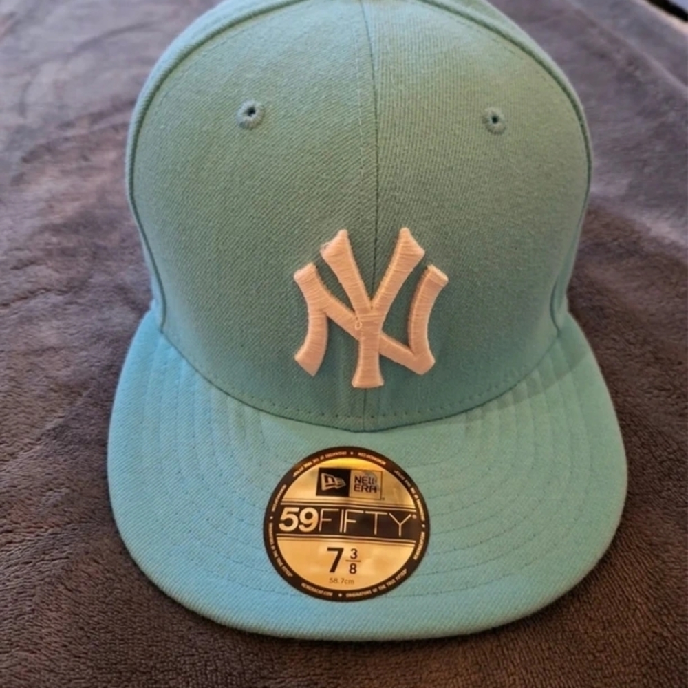 New Era Kids New York Yankees Teal Snapback Hat with White Logo